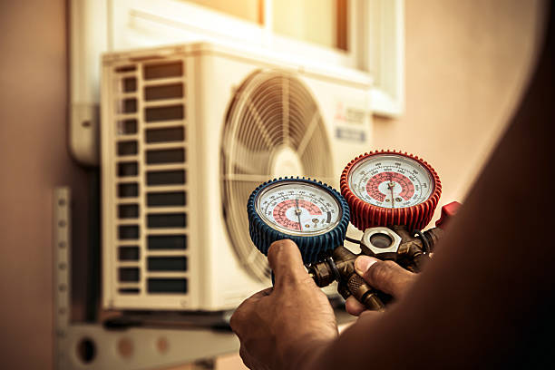 Professional Hvac technician working in Lufkin, TX